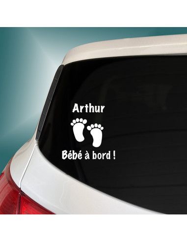 Bébé à bord : Personnailsez la voiture avec le prénom de bébé